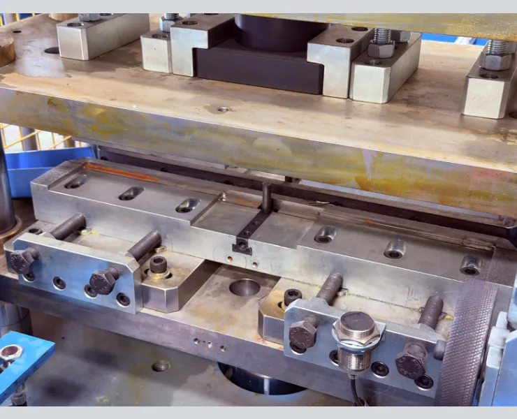 Edge Trimming And Straightening 